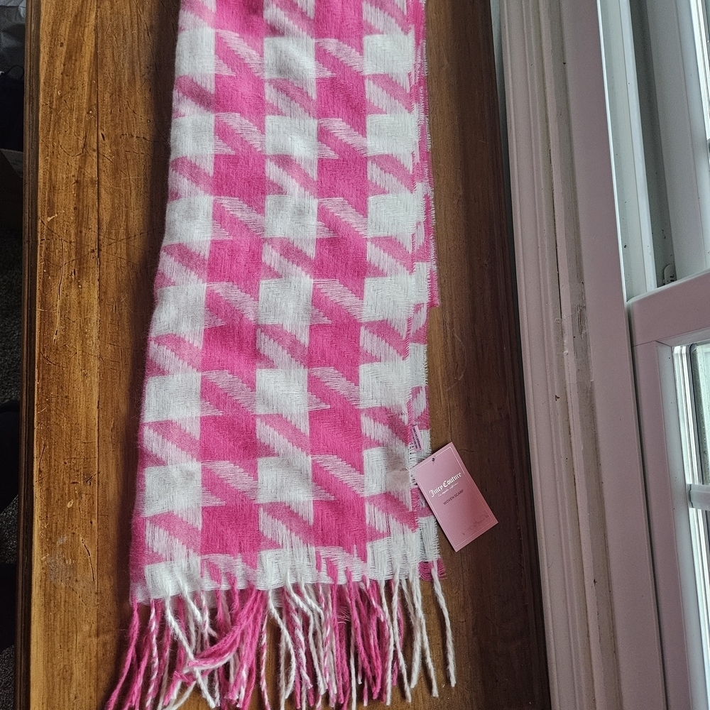 Juicy Couture Pink White Woven Scarf
